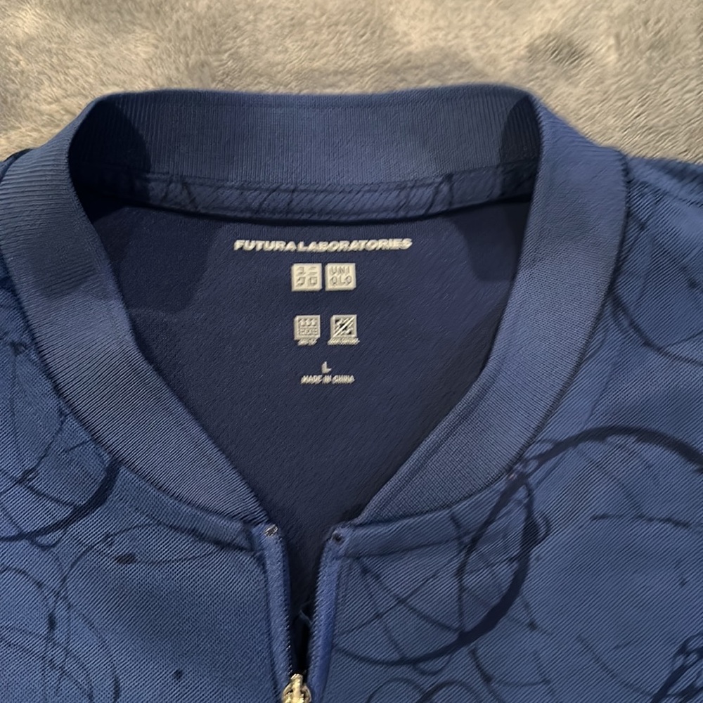 Mens Uniqlo quarter zip t shirt, size L - Picture 2 of 4